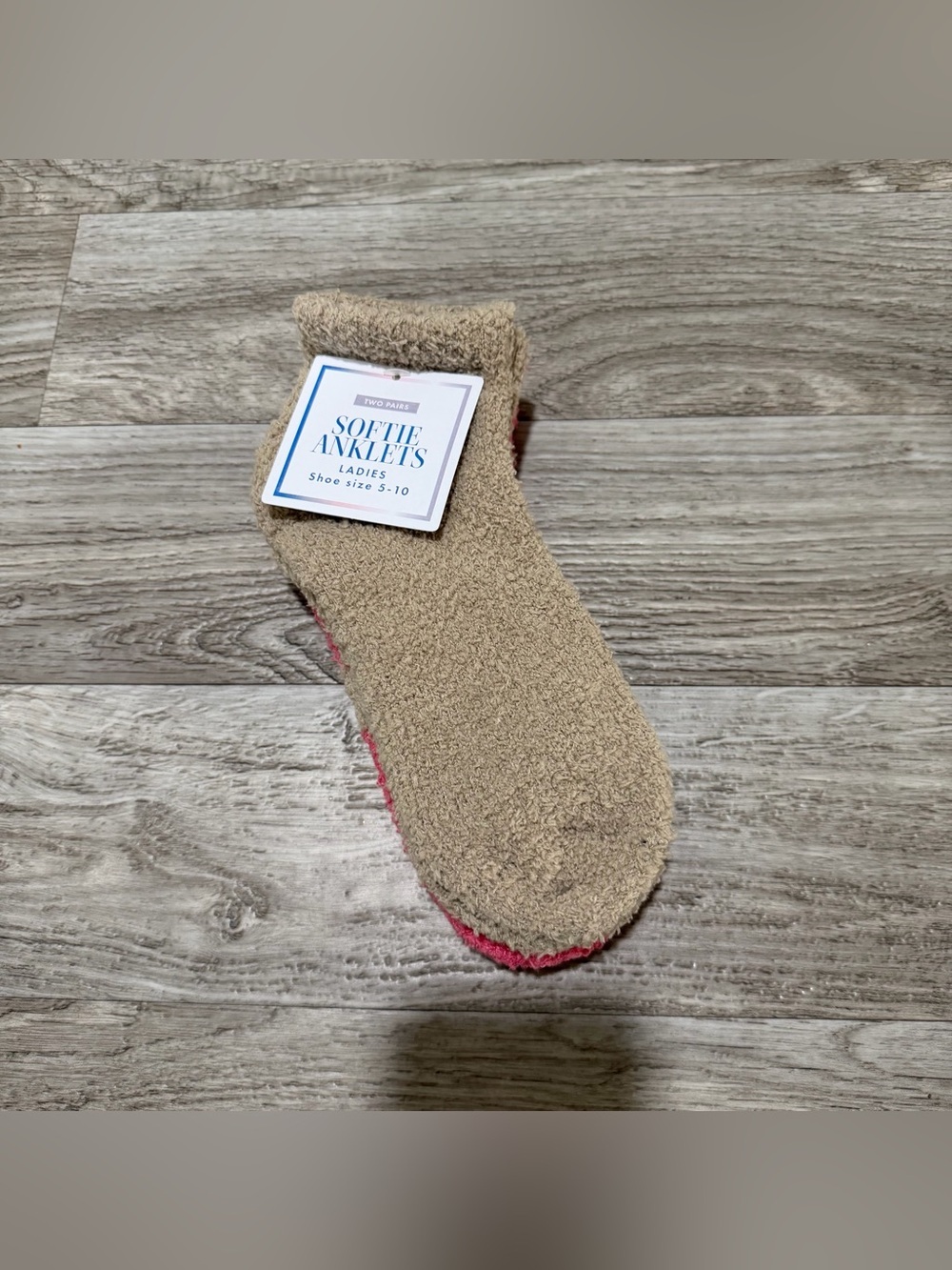 Women’s Cozy Fuzzy Mid-Crew Length Socks 2-Pair - Picture 2 of 3